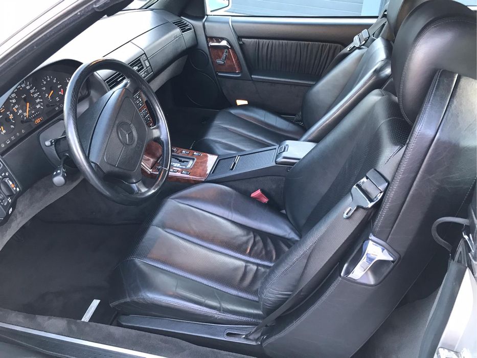 Mercedes-Benz SL 320