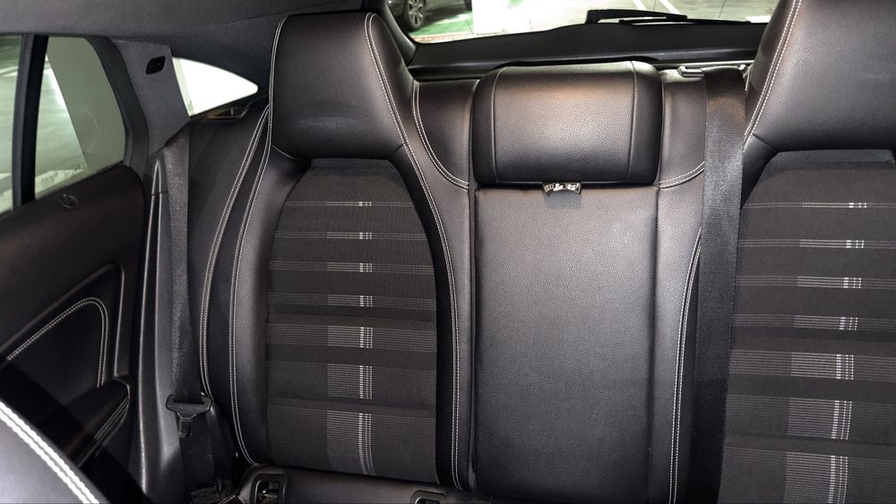 Mercedes-Benz CLA 180 AMG