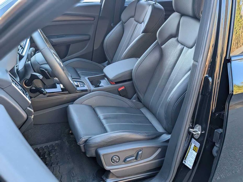 Audi Q5 e quattro S line Prem Pl 55 TFSI      2024