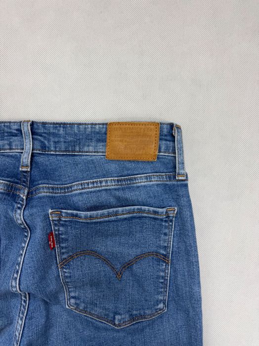 Spodnie Levi’s 725 High Rise Bootcut Baby Blue