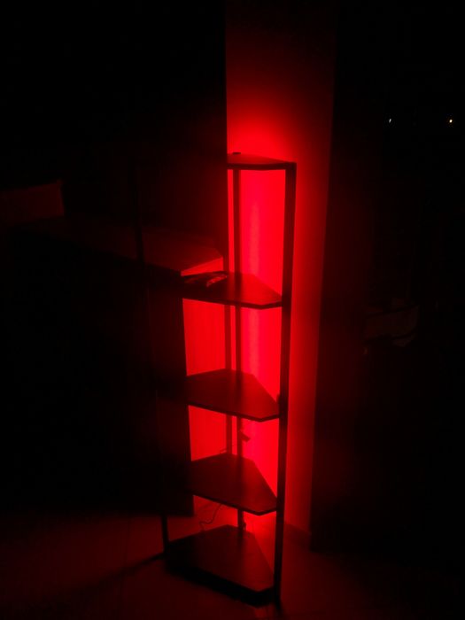 Regał narożny LED 147cm na książki gry figurki prezent