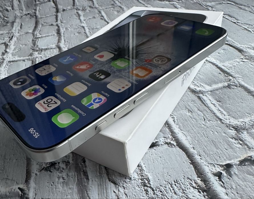 iPhone 16 Pro Max 256GB Silver Neverlock