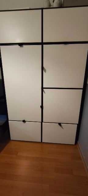 Roupeiro Ikea ODDA