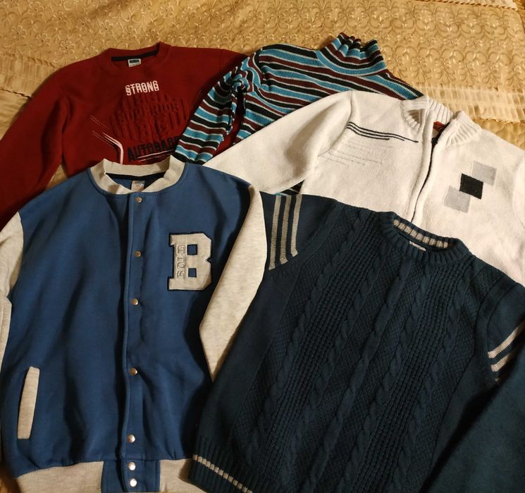 6-9лет[лот];9-11лет Свитера на мальчика.