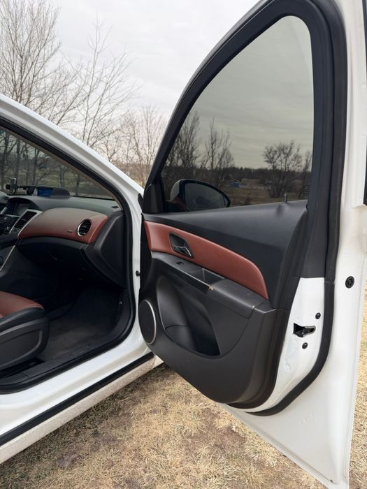 Продам Chevrolet cruze