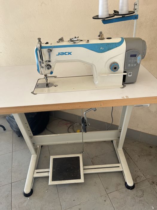 Maszyna do szycia Jack a2 Półautomat