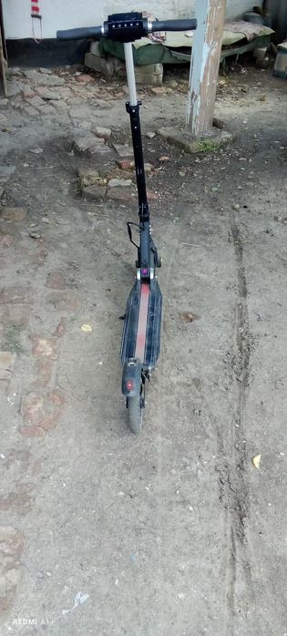Продам электросамокат взрослый почти новый покупался две недели назад