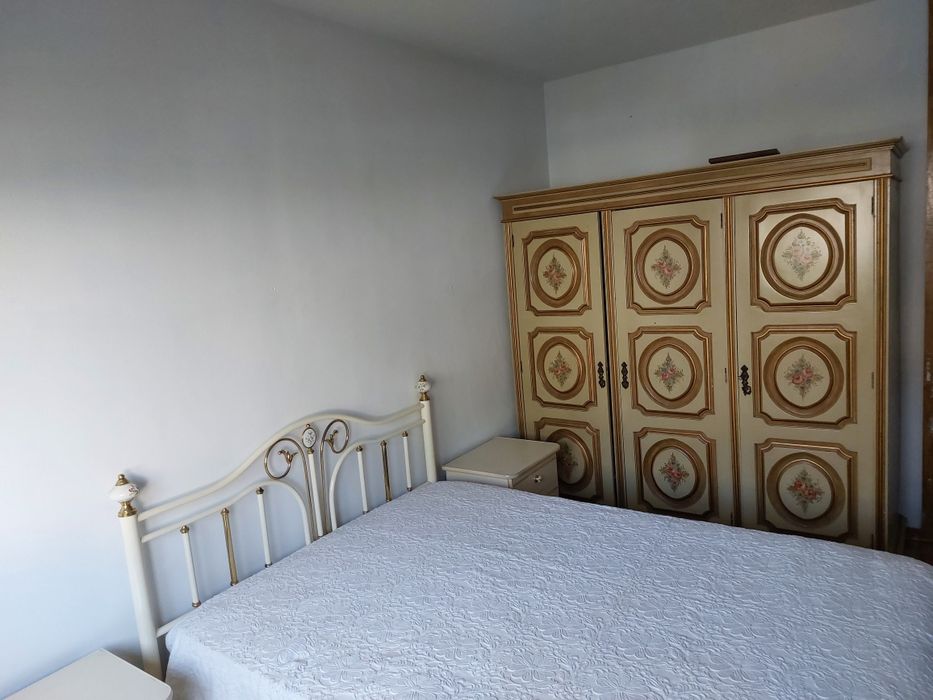Quarto para arrendar à Av da Boavista