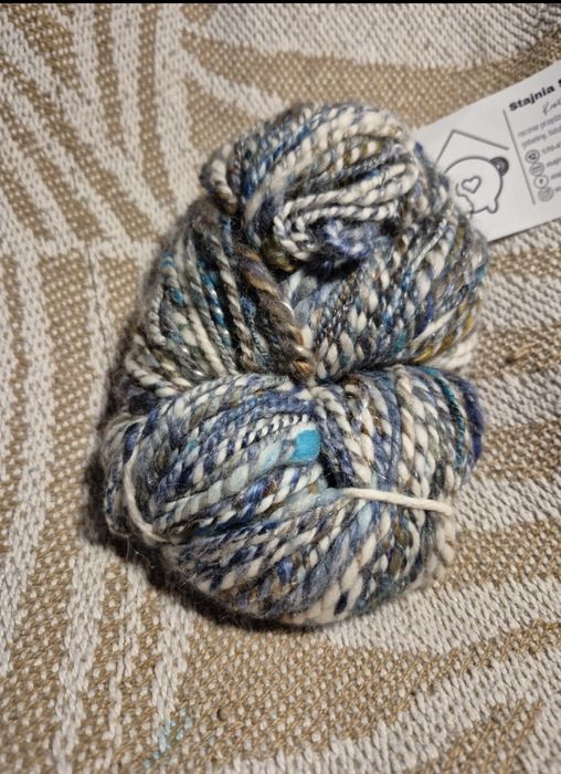 Yarn art włóczka wełna bambus jedwab niebieski biały