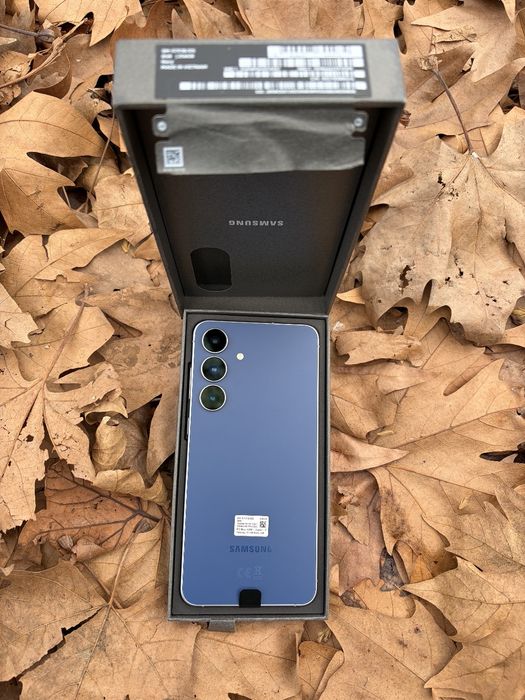 One plus 13  e S25Fe novo nunca usado  ambos 256Gb