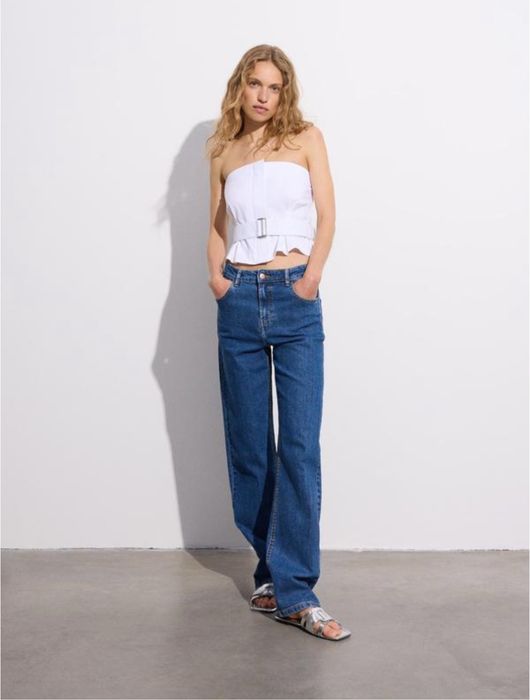 Жіночі джинси прямого крою темно-синього кольору Reserved