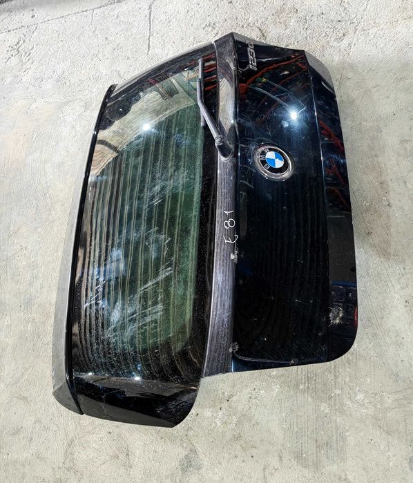Tampa da mala BMW E81 serie 1