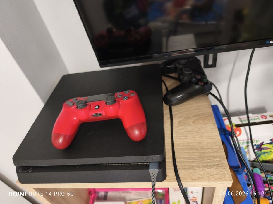 Sprzedam ps 4 2 pady