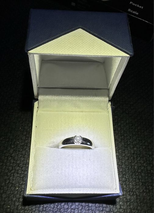 Anel ouro branco 19,2k com diamante