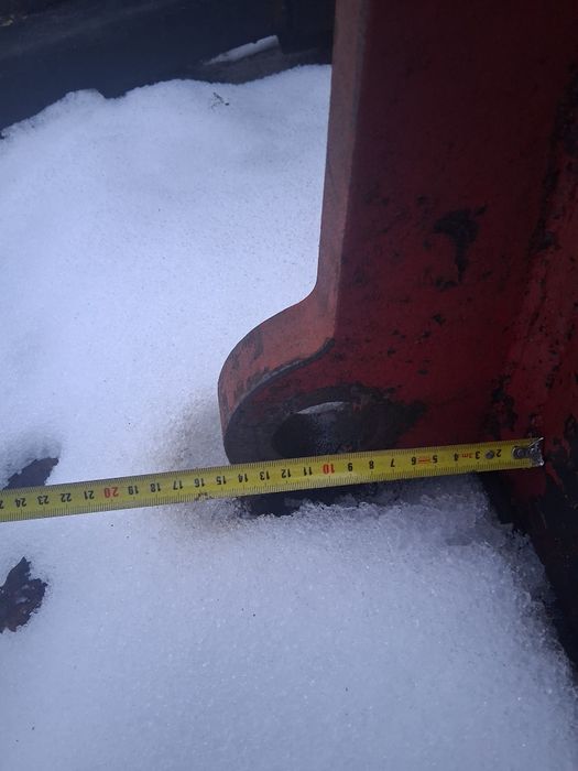 Chwytak do słomy prostokątne belki lub skrzynio palety