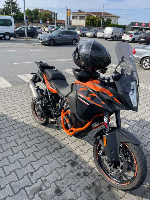 Vendo ktm 1090 mota muito estimada