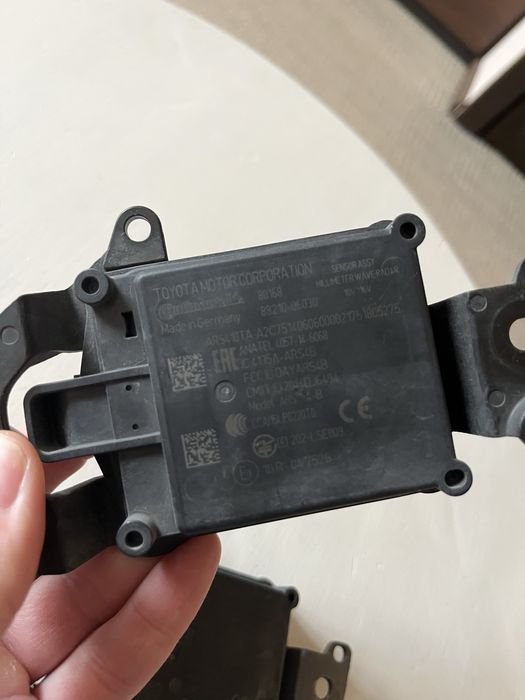 Радар емблема Lexus Toyota Camry USA 88210-06030 / 88210-06090