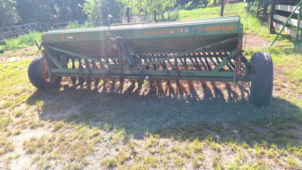 Siewnik Amazone D8 4m