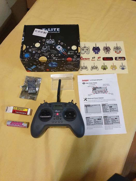 Comando Drone FPV Jumper T-Lite V2 Multi-Protocolo 4 em 1 + Bateria