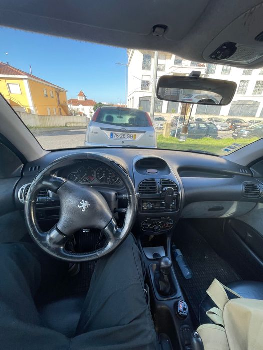 Peugeot 206 1.4 gasolina