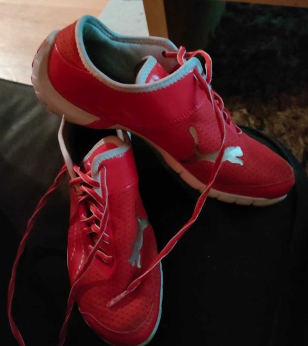 PUMA_Obuwie Sportowe_Sport lifestyle_Czerwień_38_OKAZJA