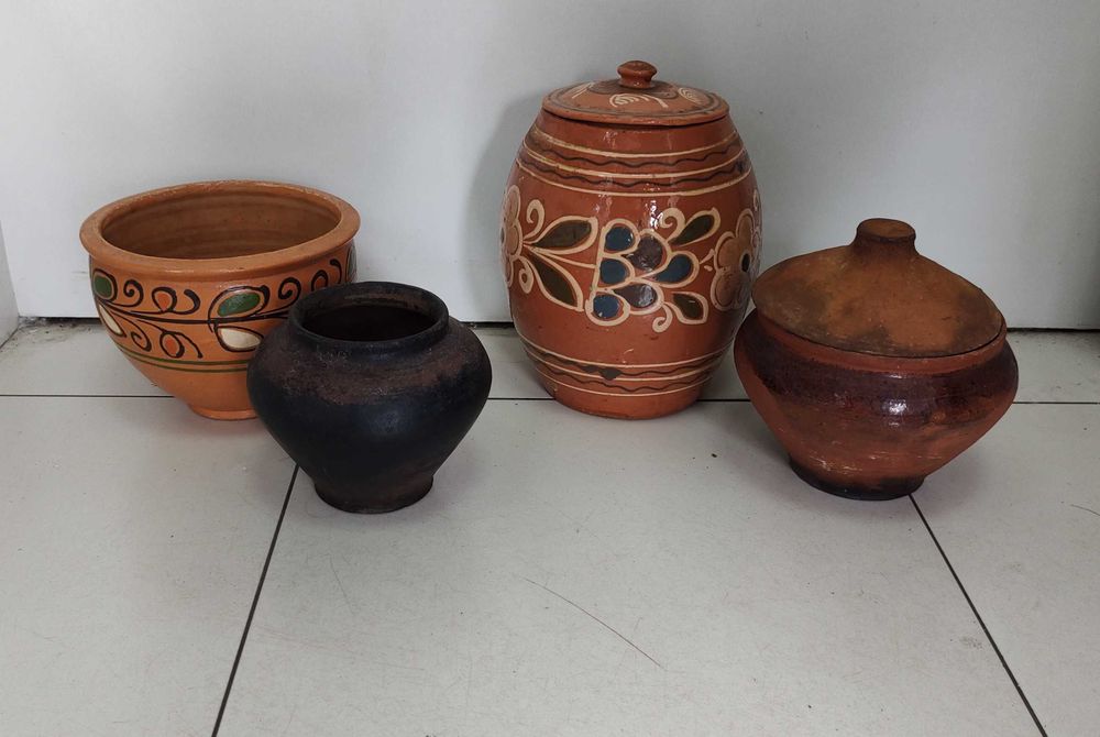 веретено, рубель , тарілка, глечик, кувшин , макитра