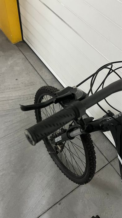 Bicicleta com pouco uso