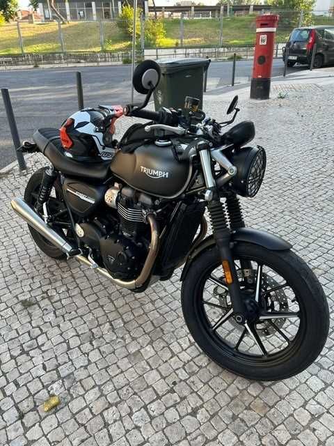 Triumph Street Twin 900