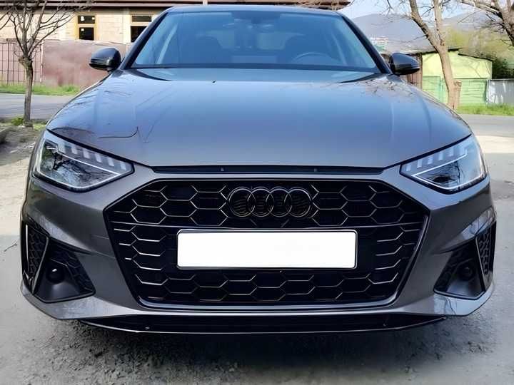 Передній бампер audi a4 b9 sline 2020-2024 RS4/rs4/Audi A4 B9 S4