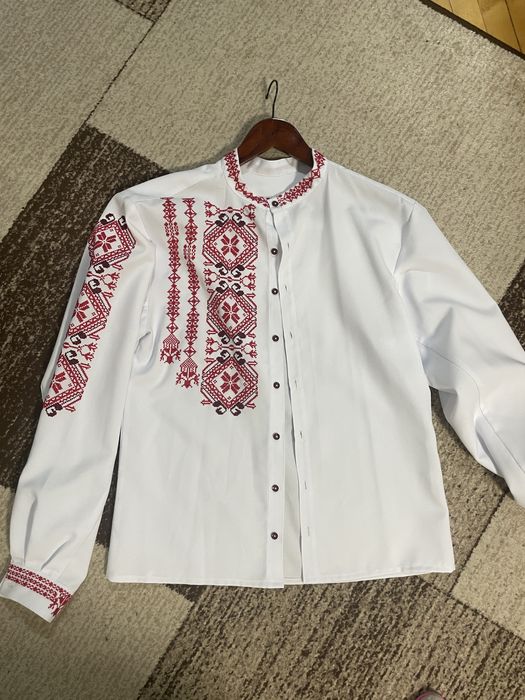 Вишита сорочка чоловіча