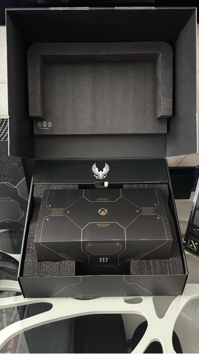 Xbox series X Halo 10 years edition