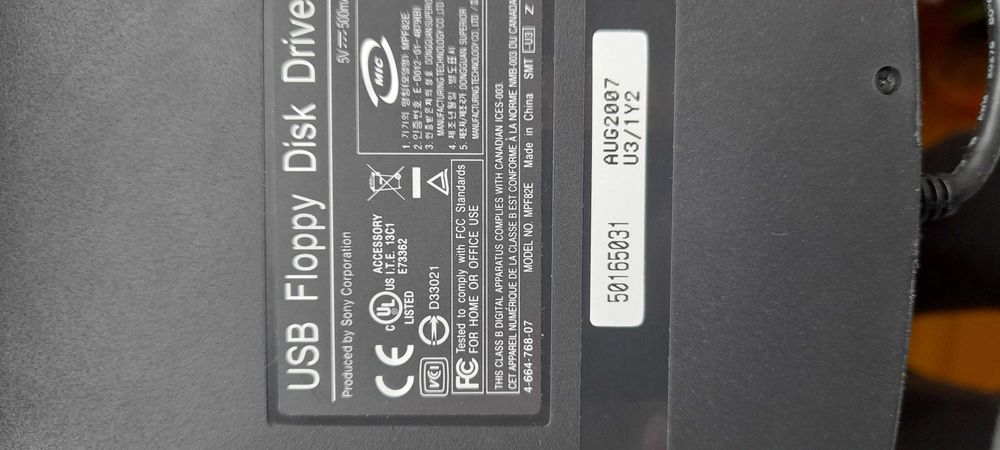 Zewnętrzna stacja dyskietek 3,5'' FDD USB 2.0 SLIM 1,44 MB