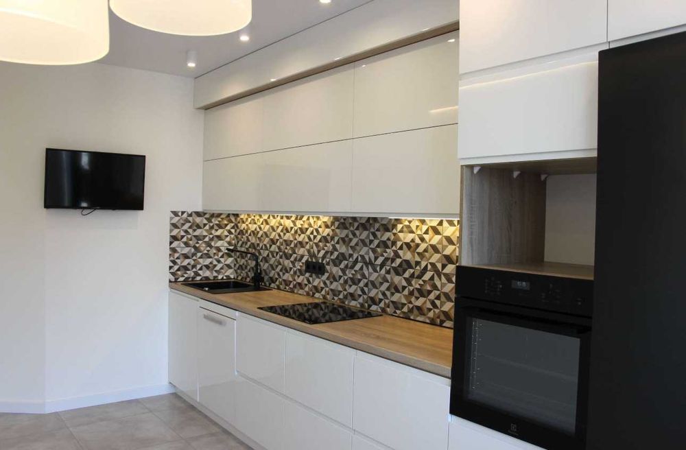 15525 ЖК Садовый!!! Продам просторную 3х комнатную квартиру!