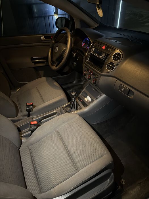 Продам Golf 5 plus