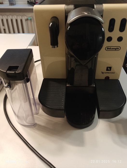 Ekspres do kawy De Longi-kapsulkowy