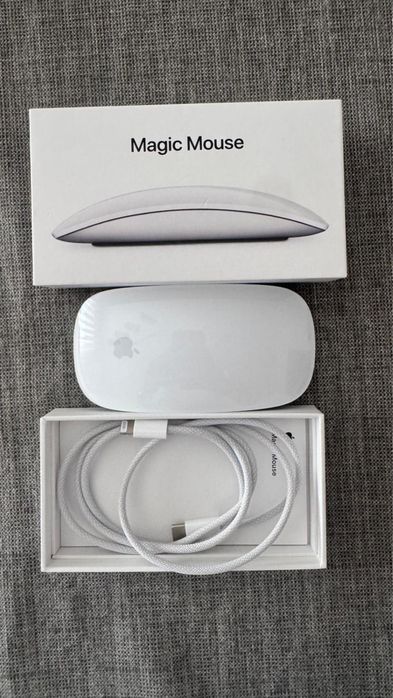 Rato Apple magic mouse com caixa e cabo.