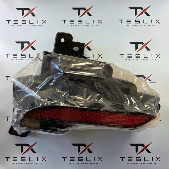 Ліхтар в бампер лівий LED Tesla Model Y Juniper 1979444 Teslix
