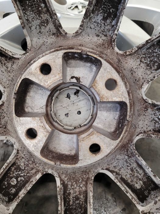 Felgi Aluminiowe peugeot 4 x 108 r 16 komplet