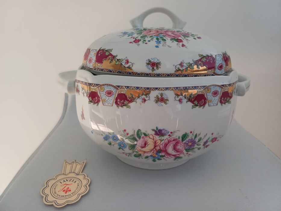 Varias peças  de Porcelana Limoges a partir de 8 euros