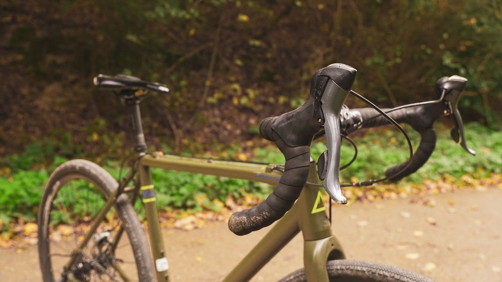 Gravel Fuji Tread 1.7