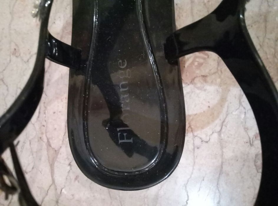 Сланцы силиконовые со стразами.