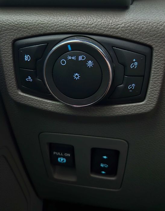 Ford F-150 2018 VIN 1FTEX1C5XKKC23667 фото оголошення 16 з 19