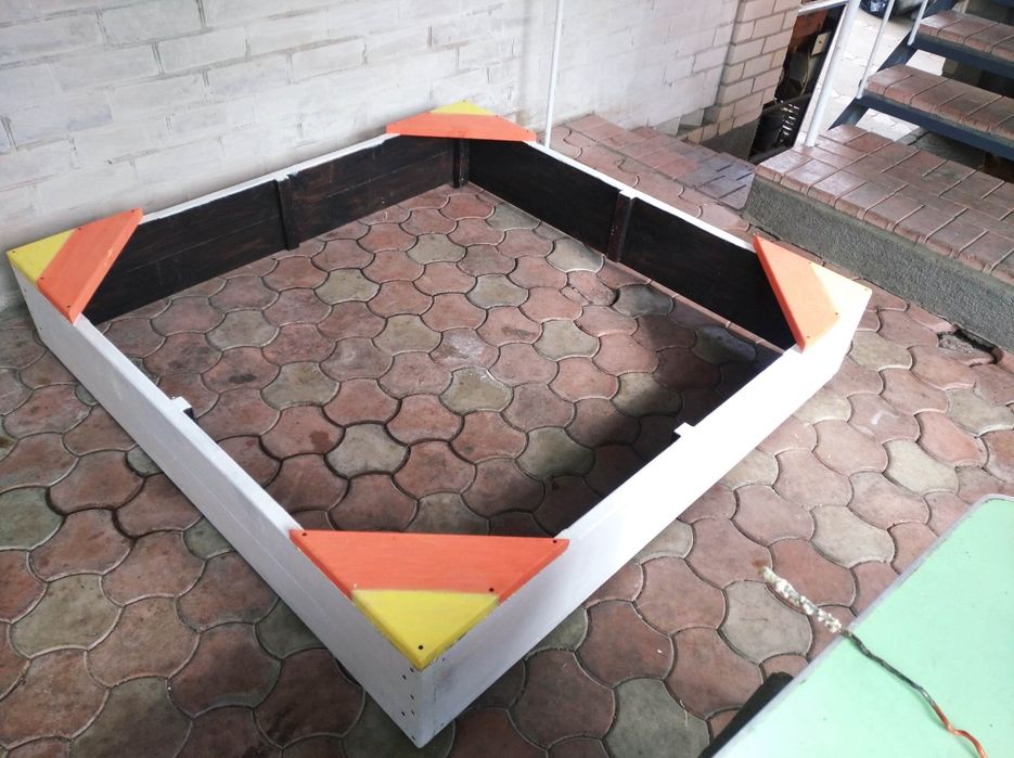 Пісочниця 1.5*1.5м