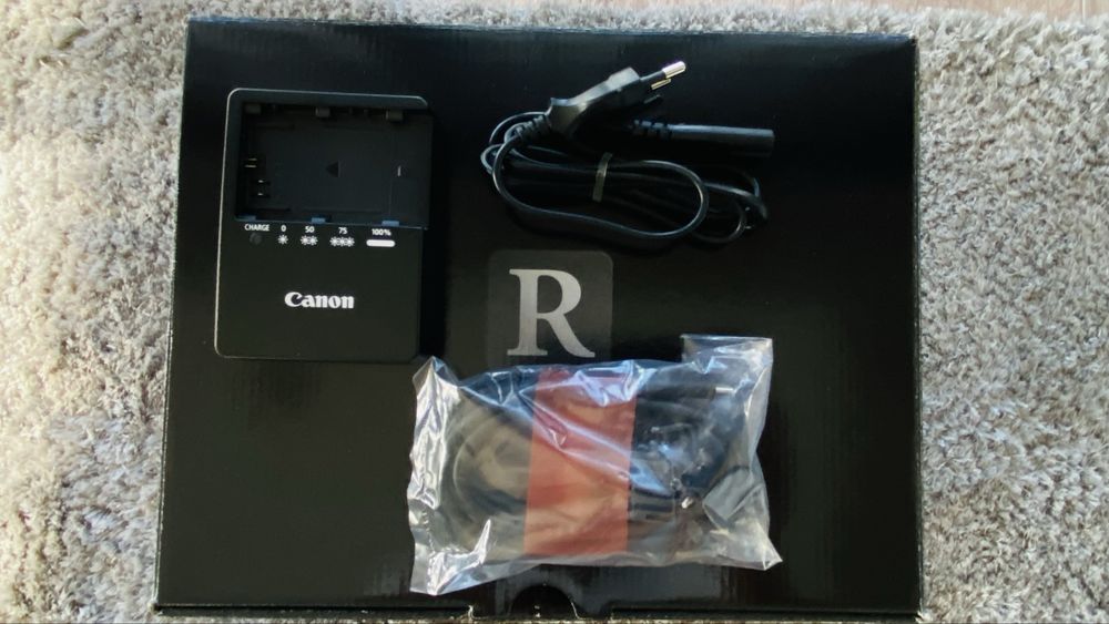 Canon EOS R Mirrorless