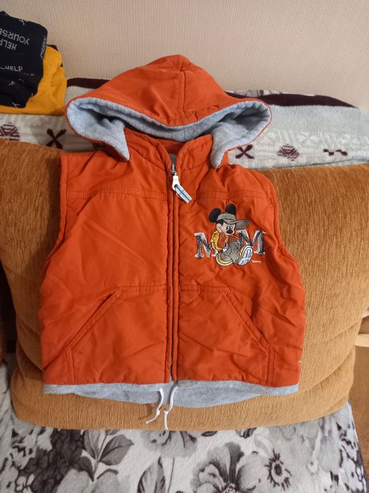 Жилетка осеннне -весенняя