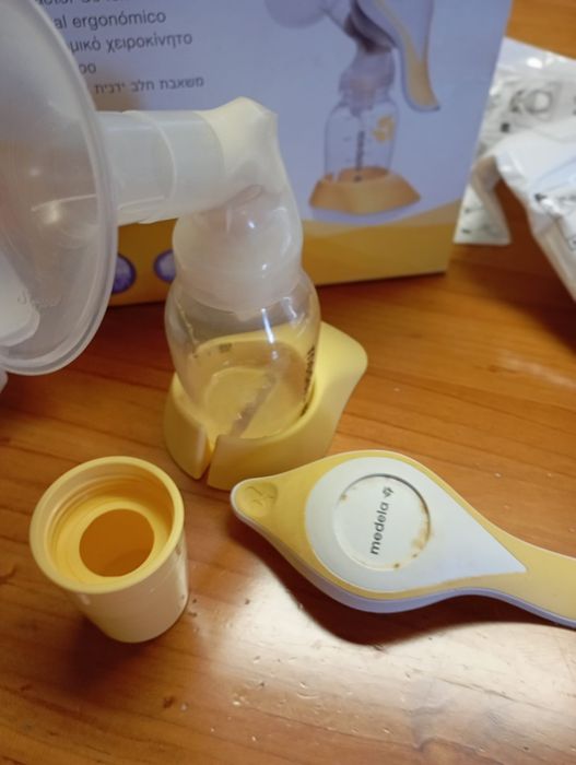 Vendo bomba para mulher que deram á luz para Tirar o leite materno