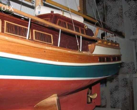 Caravela Bonita da Madeira
Réplica artesanal de grande qualidade