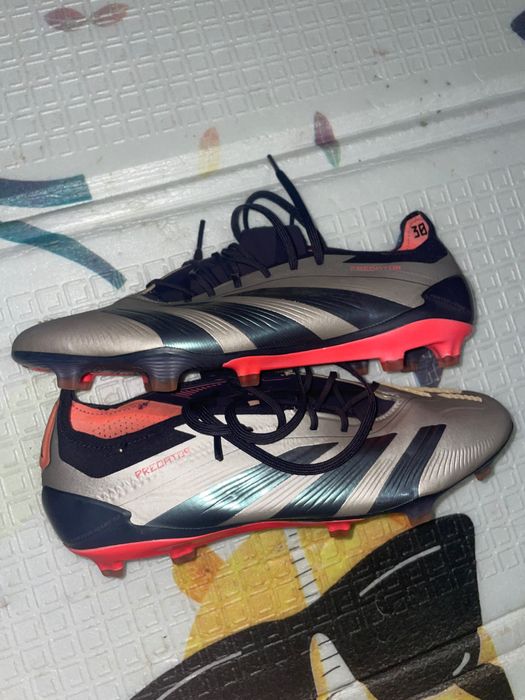 Футбольні бутси Adidas Predator