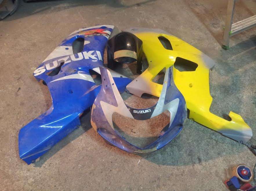 peças Suzuki gsxr 750/1000 ano 2000. K1.K2.