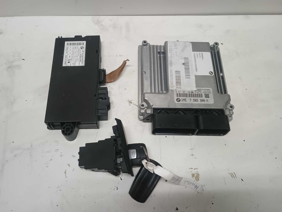 Komputer silnika BMW e90 e91 2,0 n46 2007r. Zestaw